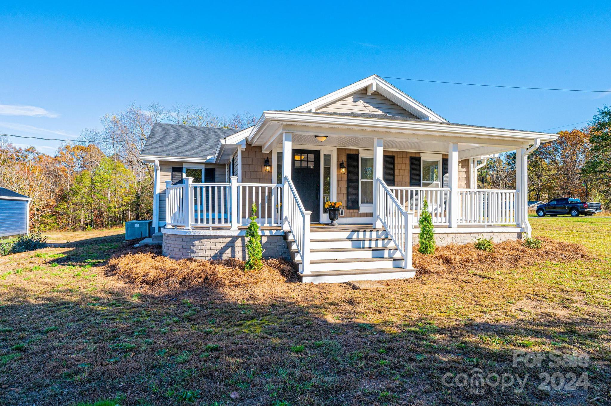 301 Hauss Ridge Road Southeast Valdese, NC 28690 - Photo 1 of 33 Gallery Image 1