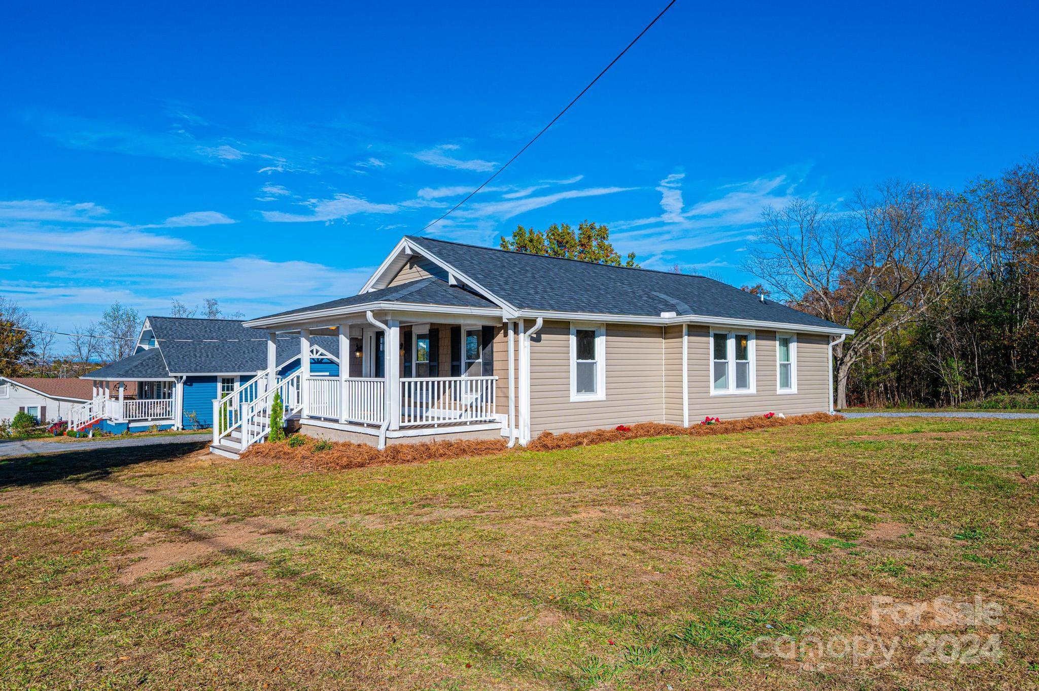 301 Hauss Ridge Road Southeast Valdese, NC 28690 - Photo 2 of 33 Gallery Image 2