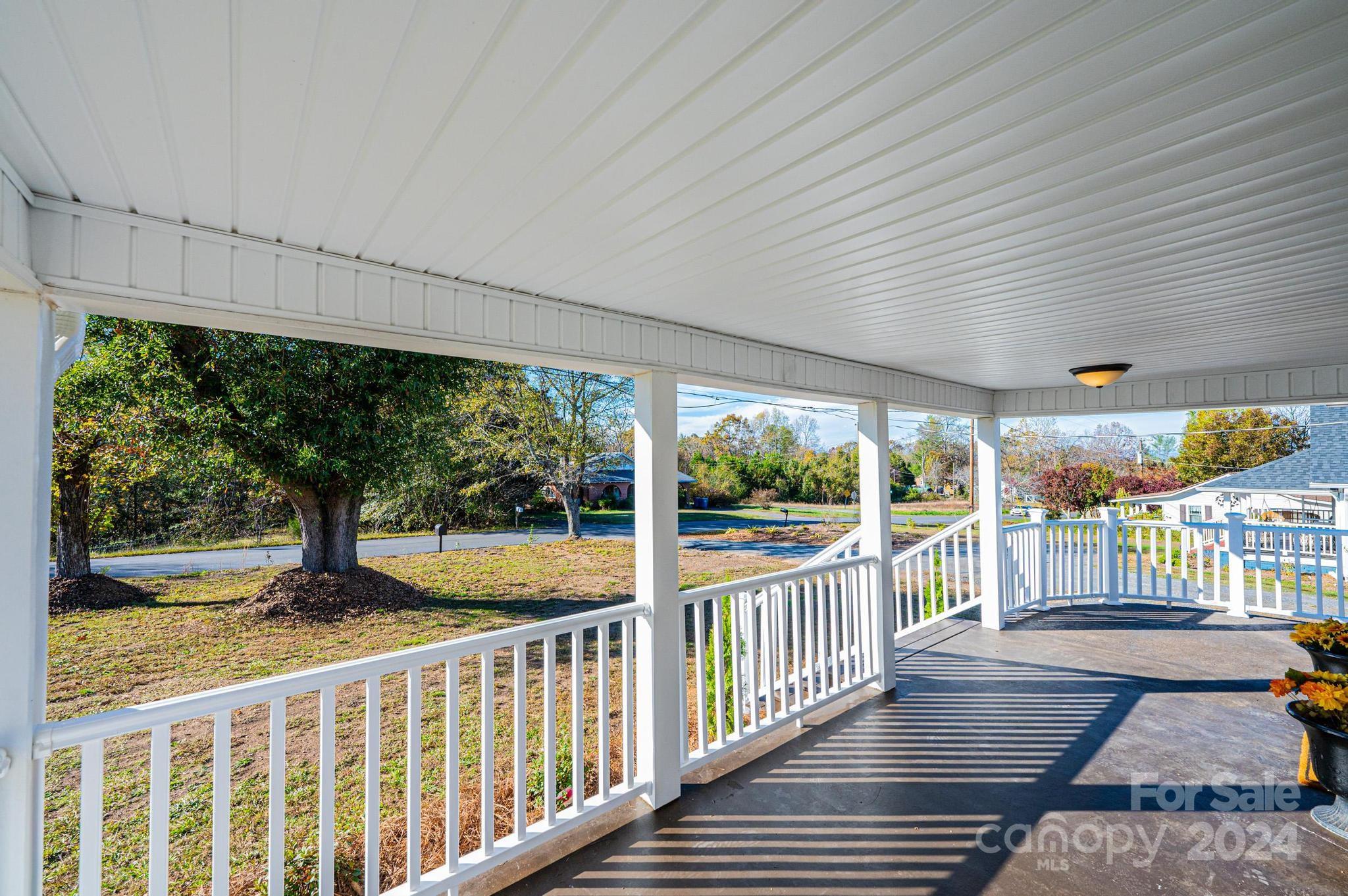 301 Hauss Ridge Road Southeast Valdese, NC 28690 - Photo 29 of 33 Gallery Image 29