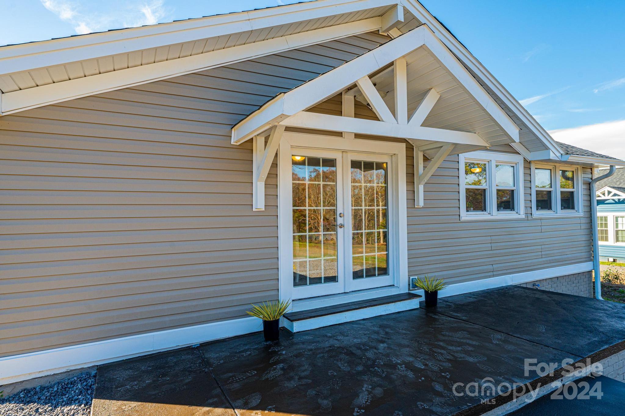 301 Hauss Ridge Road Southeast Valdese, NC 28690 - Photo 30 of 33 Gallery Image 30