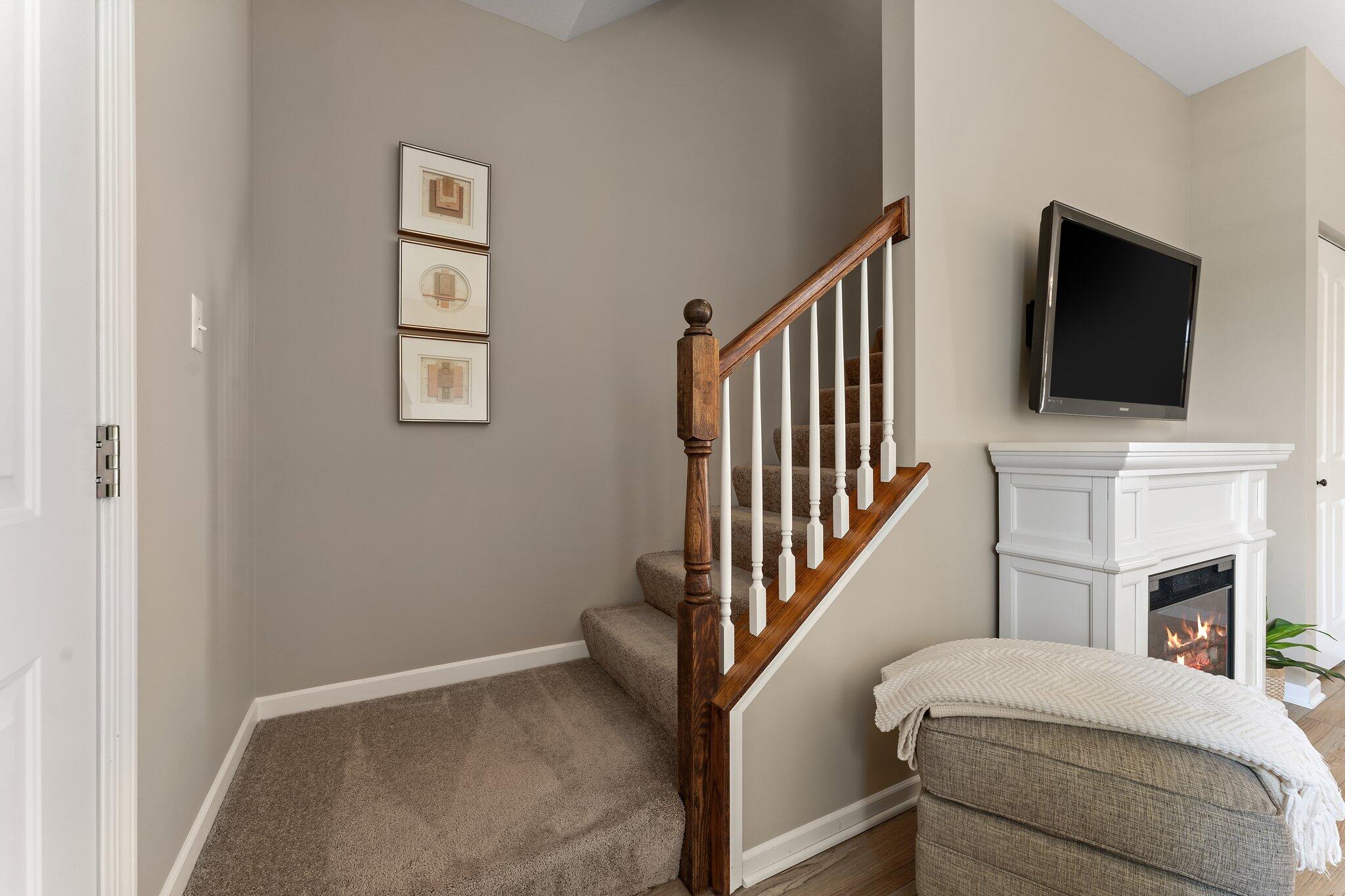 11481 Rhode Island Street Crown Point, IN 46307 - Photo 11 of 20 2048x1365