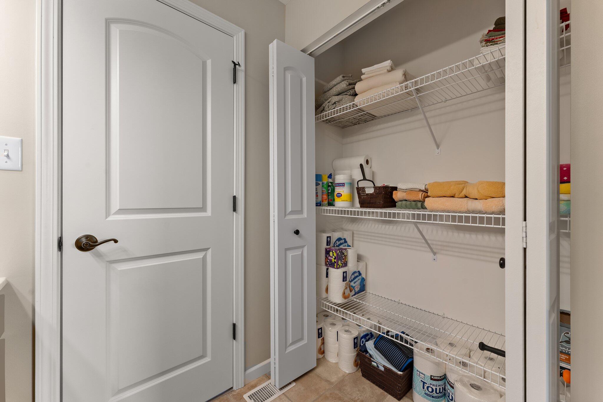 11481 Rhode Island Street Crown Point, IN 46307 - Photo 15 of 20 2048x1365