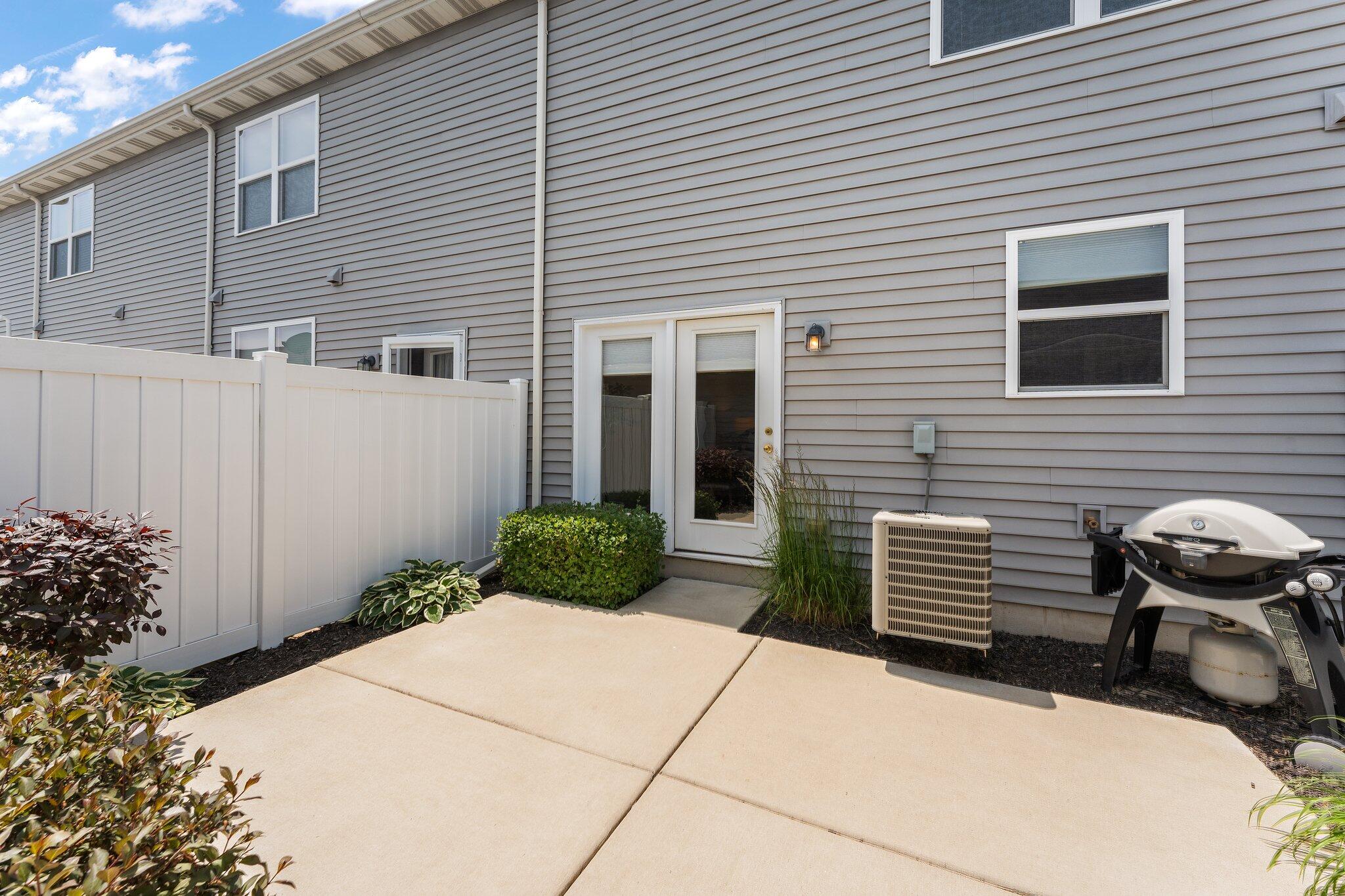 11481 Rhode Island Street Crown Point, IN 46307 - Photo 18 of 20 2048x1365