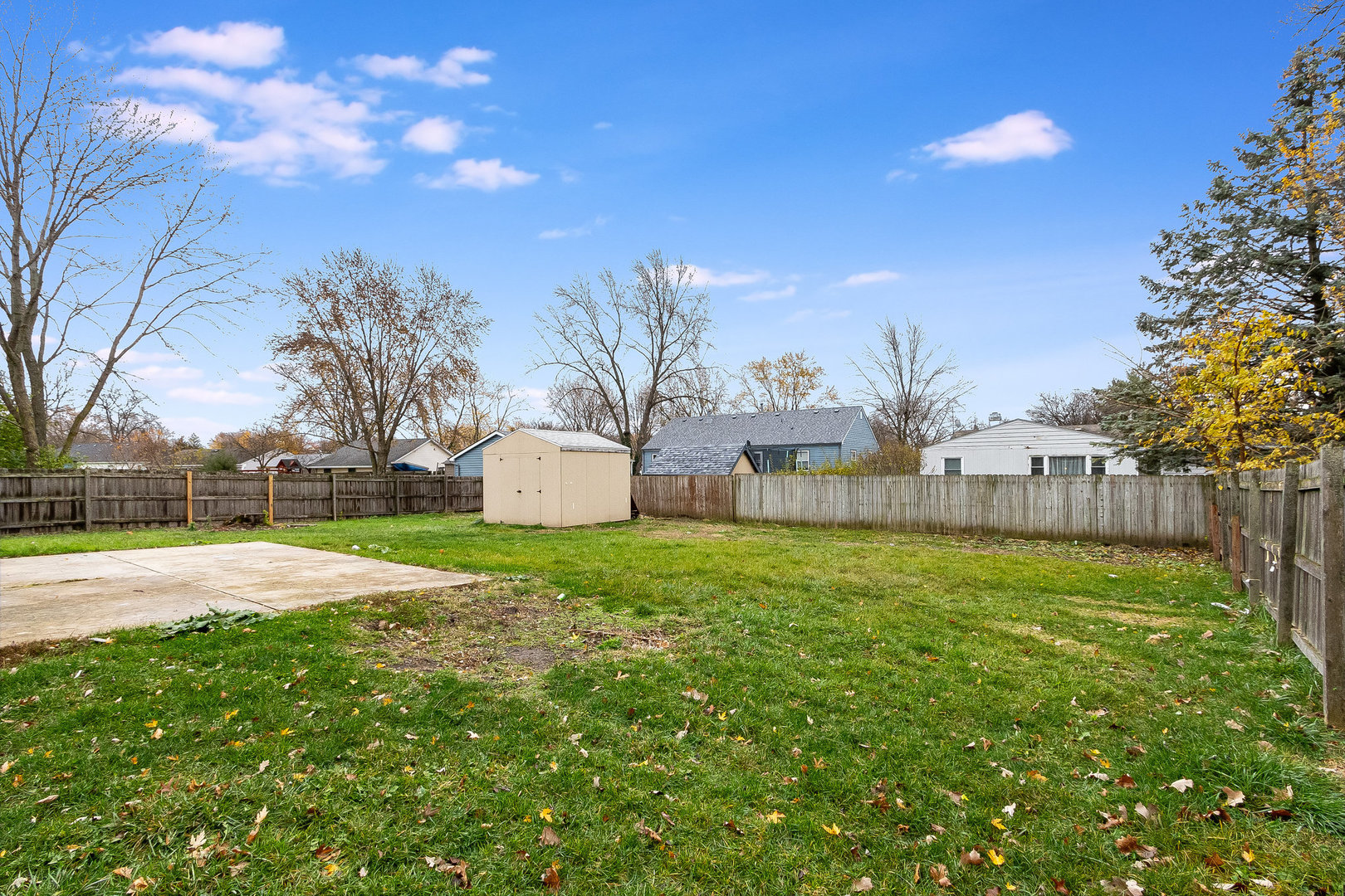36 Field Point Road Montgomery, IL 60538 - Photo 26 of 28 a house view with swimming pool and yard