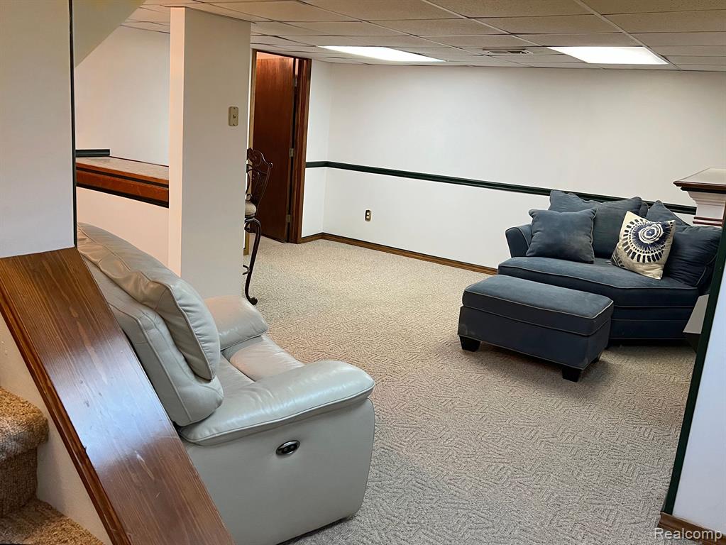 1198 Knightsbridge Road Canton, MI 48187 - Photo 17 of 24 Gallery Image 17