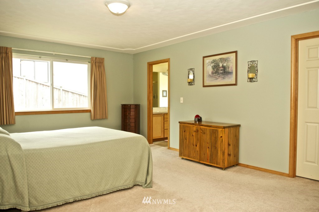 4516 Ruddell Road Southeast Lacey, WA 98503 - Photo 10 of 24 Gallery Image 10