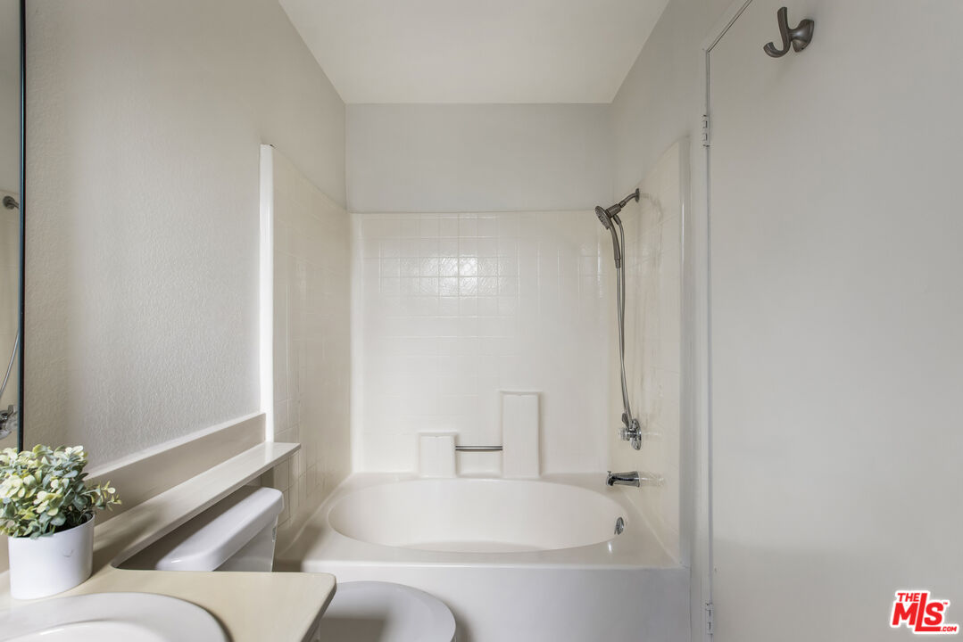 6140 Monterey Road, Unit 312 Los Angeles, CA 90042 - Photo 29 of 39