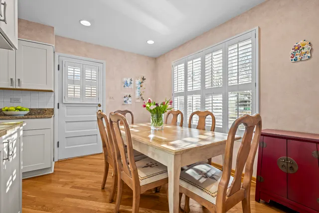 $525,000 | 621 Ridge Road, Highland Park, IL 60035