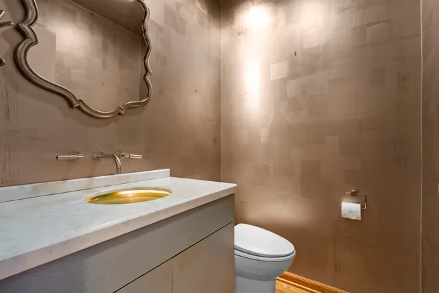 $525,000 | 621 Ridge Road, Highland Park, IL 60035