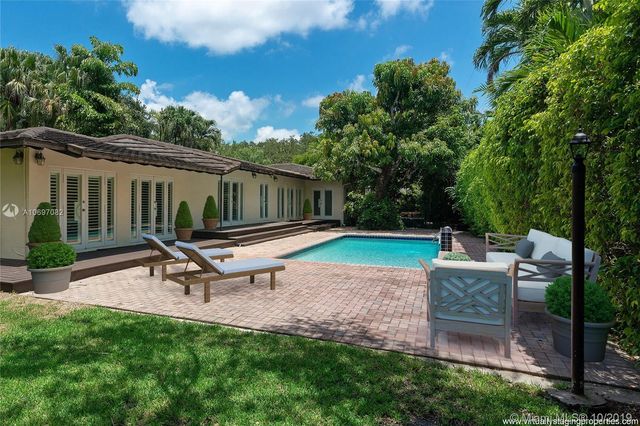 $1,100,000 | 1226 South Alhambra Circle, Coral Gables, FL 33146