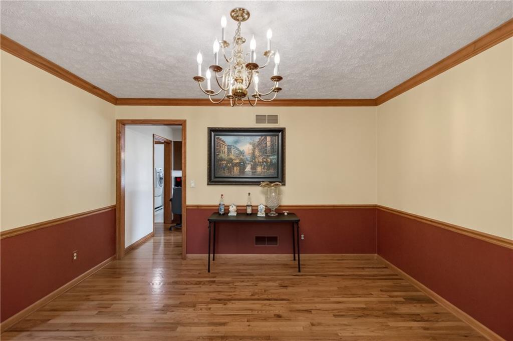 313 Blue Run Road Cheswick, PA 15024 - Photo 10 of 47