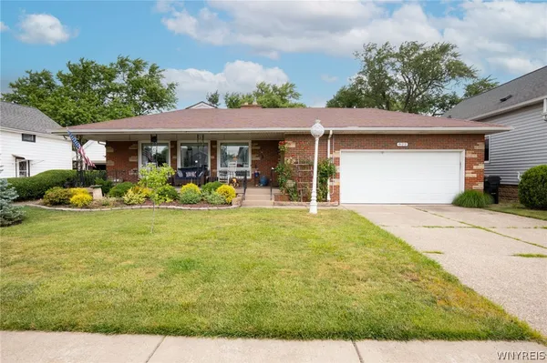 $299,900 | 822 Brighton Road, Tonawanda, NY 14150