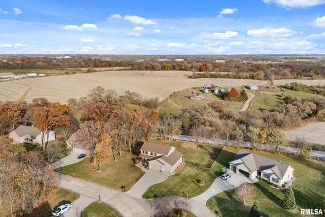 $499,900 | 9933 123rd Street, Davenport, IA 52804