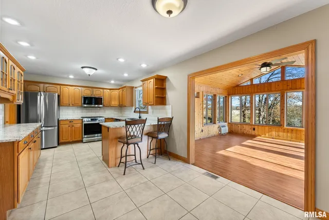 $499,900 | 9933 123rd Street, Davenport, IA 52804