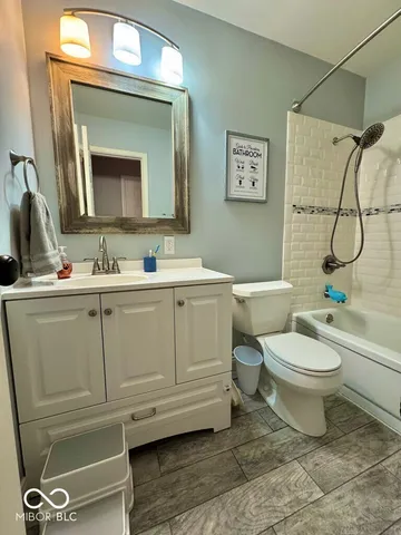 $228,900 | 708 North Fairoaks Drive, New Castle, IN 47362