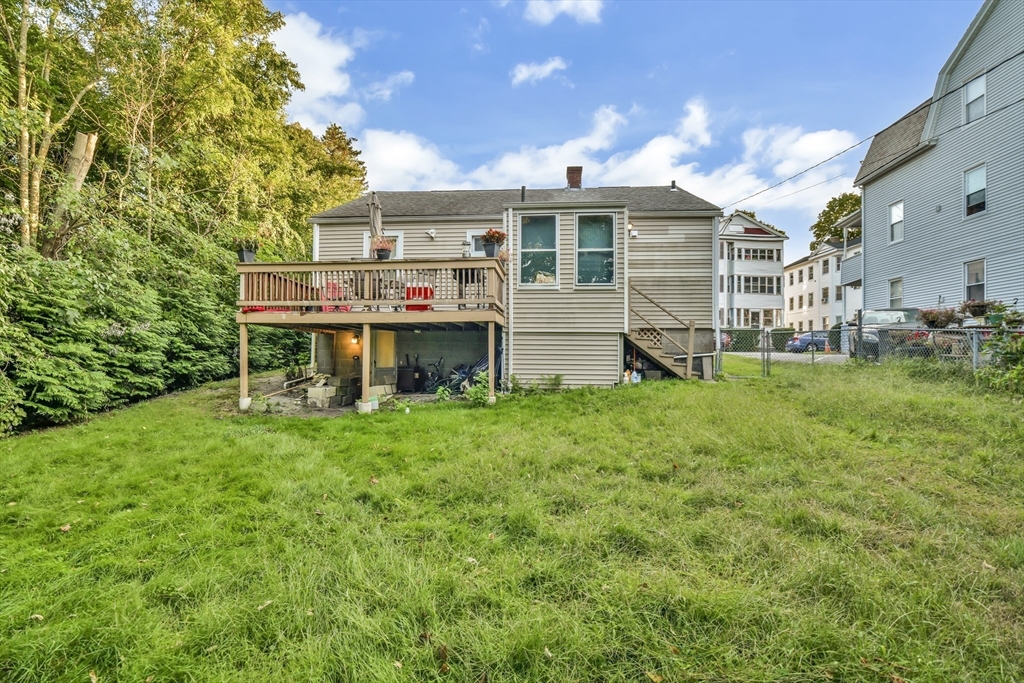 17 Derby Street Worcester, MA 01604 - Photo 19 of 20