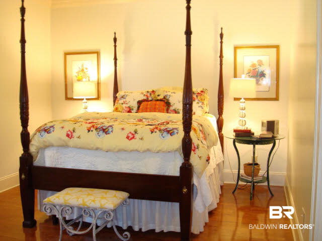 154 Ettle Street Fairhope, AL 36532 - Photo 10 of 38 Master suite