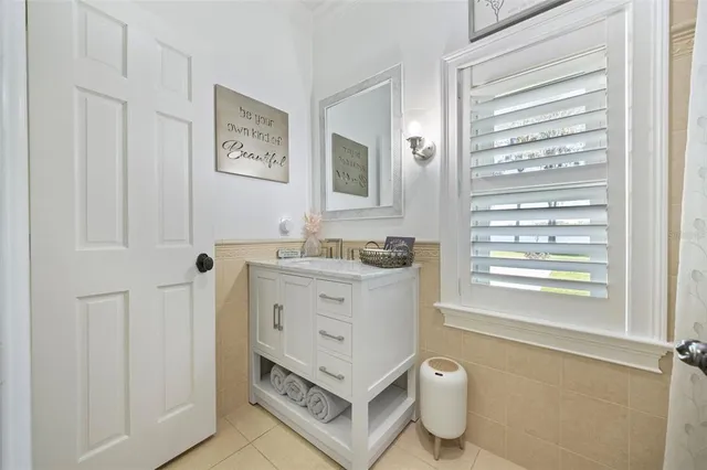 $1,350,000 | 1006 Lake Cooper Drive, Lutz, FL 33548