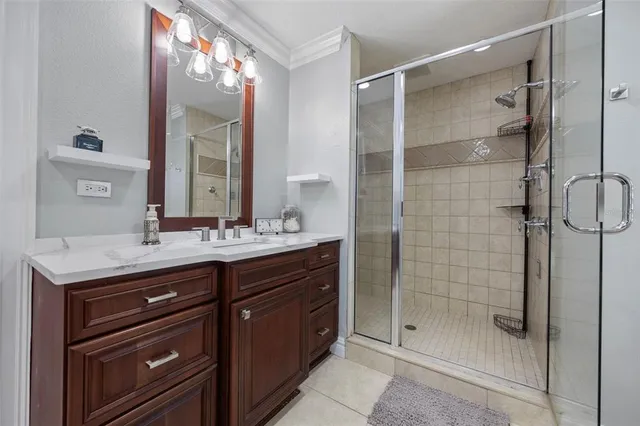 $1,350,000 | 1006 Lake Cooper Drive, Lutz, FL 33548