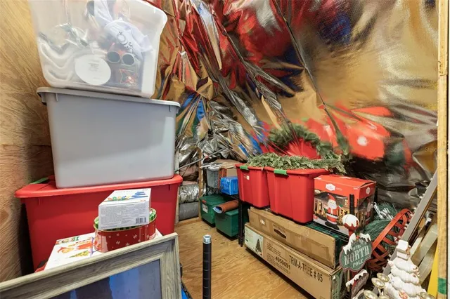 $1,350,000 | 1006 Lake Cooper Drive, Lutz, FL 33548