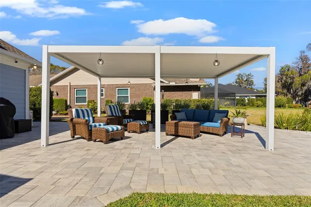 $1,350,000 | 1006 Lake Cooper Drive, Lutz, FL 33548