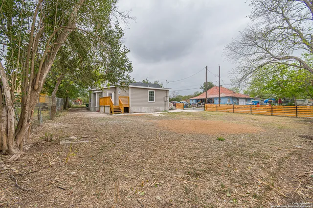 $1,700 | 324 Bargas Street, San Antonio, TX 78210