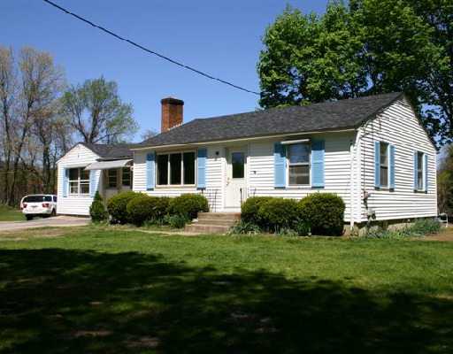 1635 Division Road East Greenwich, RI 02818 - Photo 1 of 2 Exterior Front.