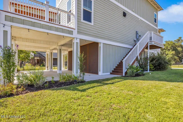 $860,000 | 119 Jefferson Davis Avenue, Biloxi, MS 39530