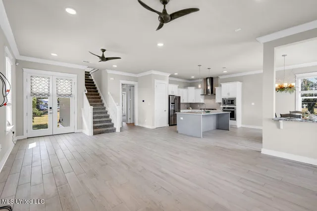 $860,000 | 119 Jefferson Davis Avenue, Biloxi, MS 39530