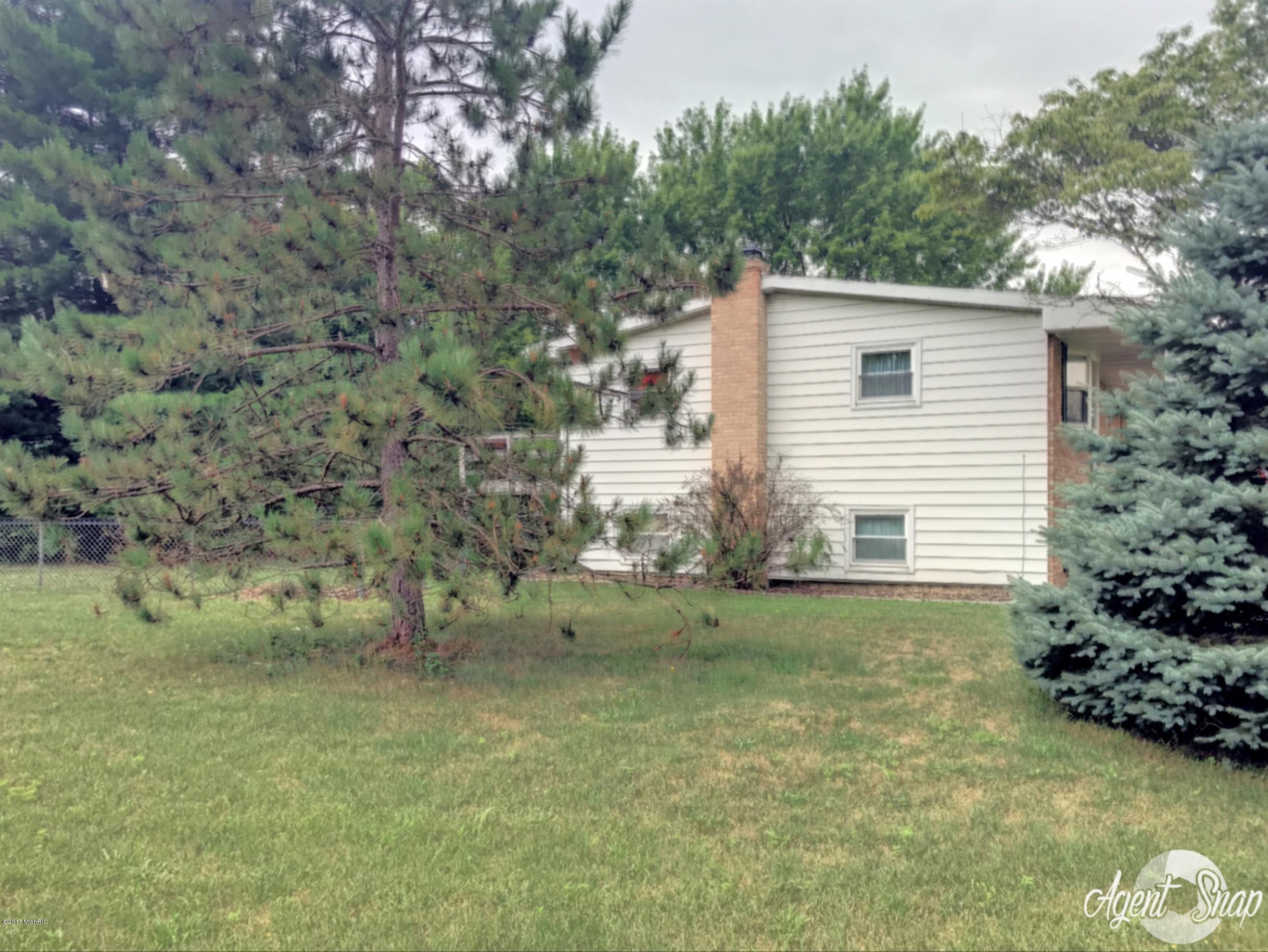 4325 East River Road Buchanan, MI 49107 - Photo 4 of 25 Outside 2