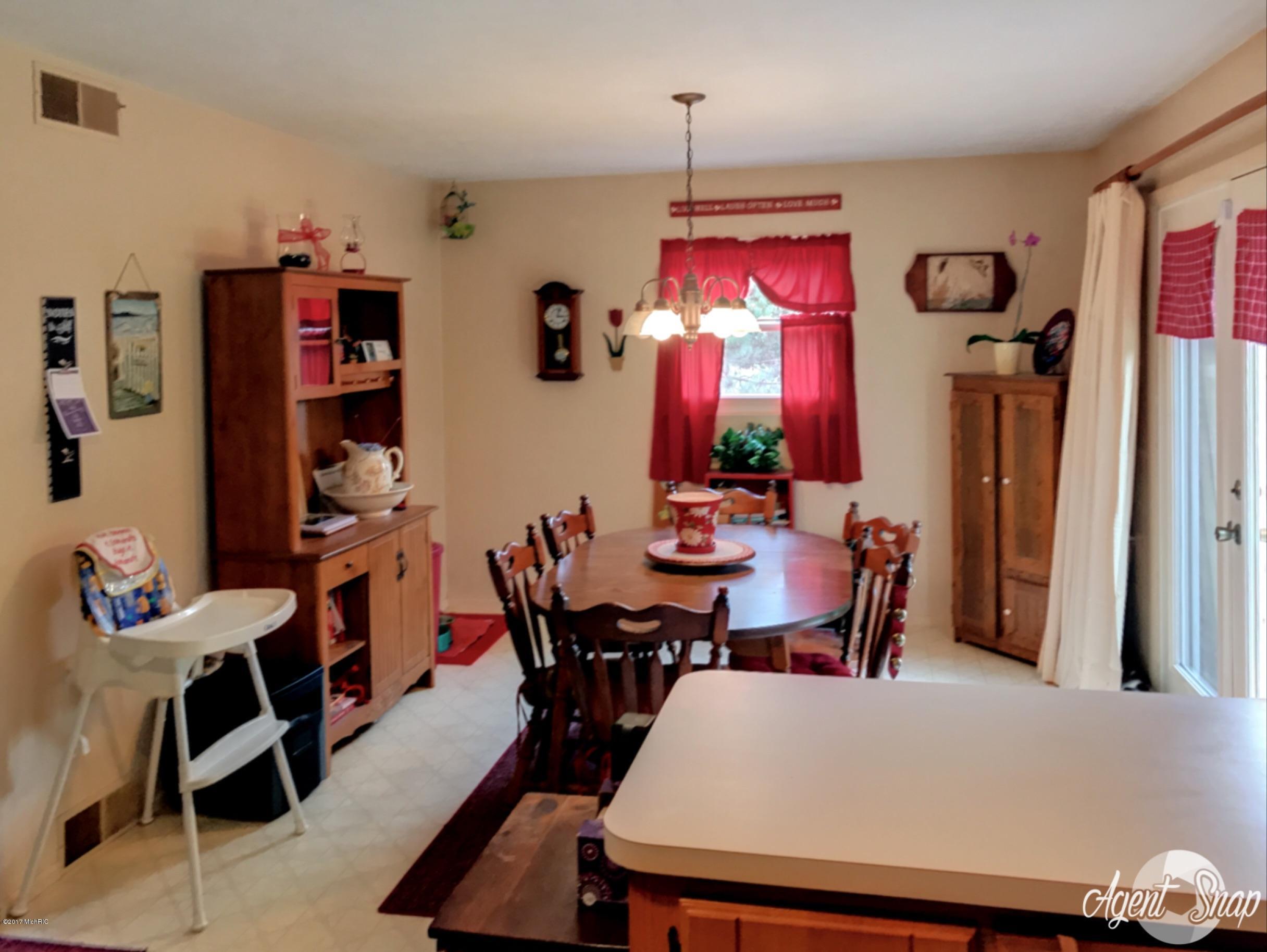 4325 East River Road Buchanan, MI 49107 - Photo 6 of 25 Dining Room 2