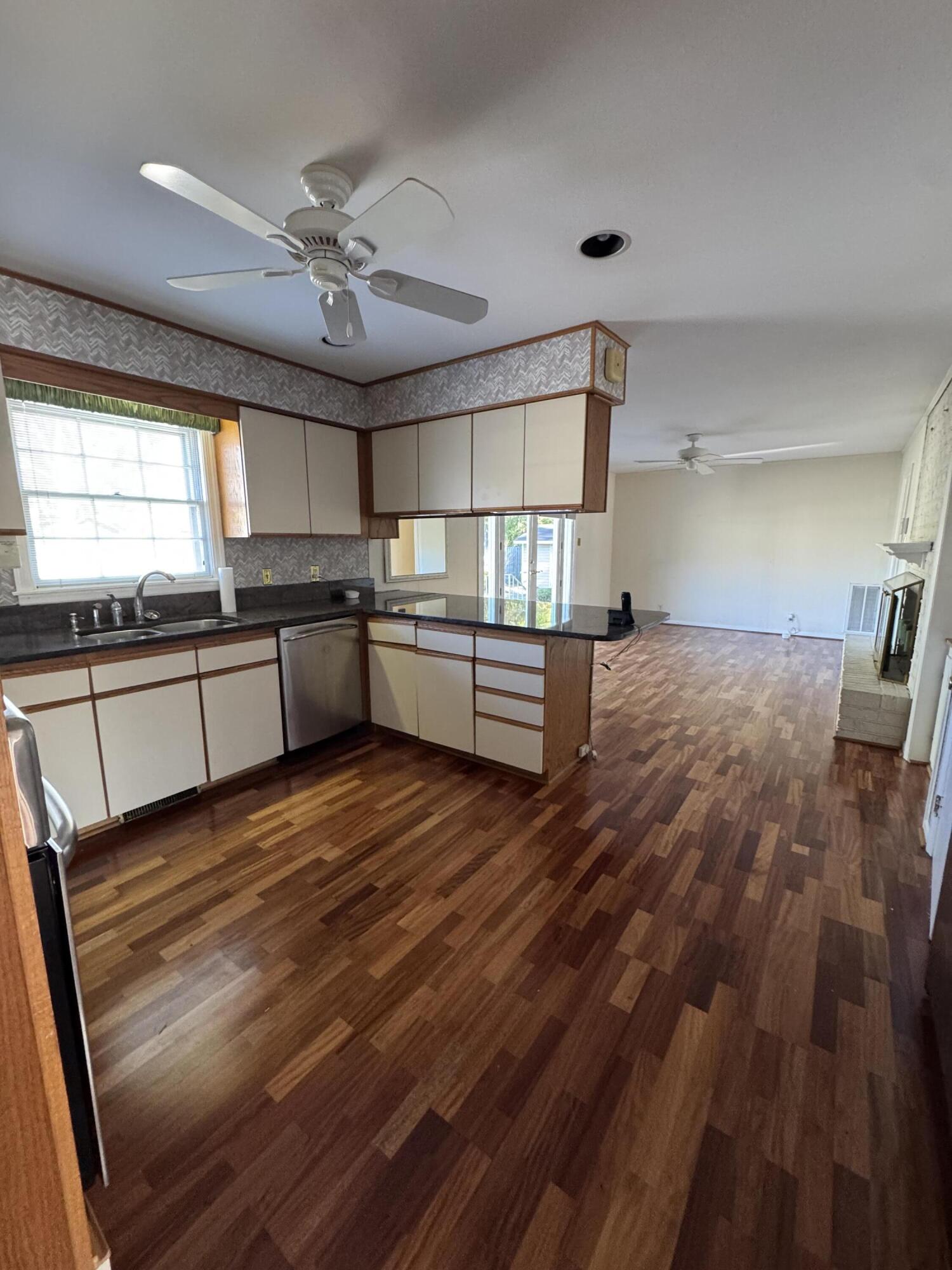 1891 Rugby Lane Charleston, SC 29407 - Photo 9 of 41 IMG_8914