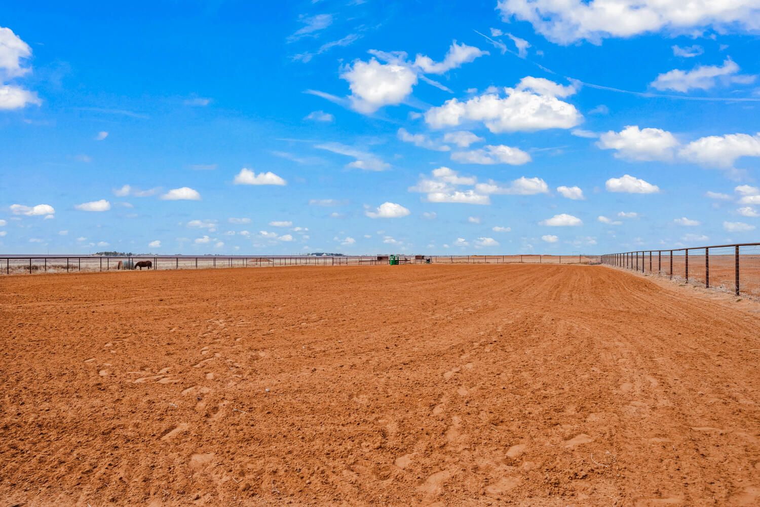 542 Nora Road Wilson, TX 79381 - Photo 4 of 42 a view of an ocean