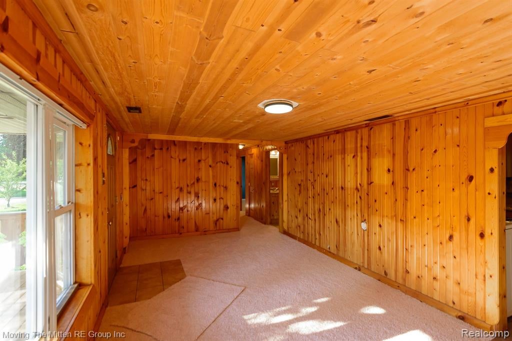 26247 Weigel Road New Boston, MI 48164 - Photo 6 of 30 Gallery Image 6