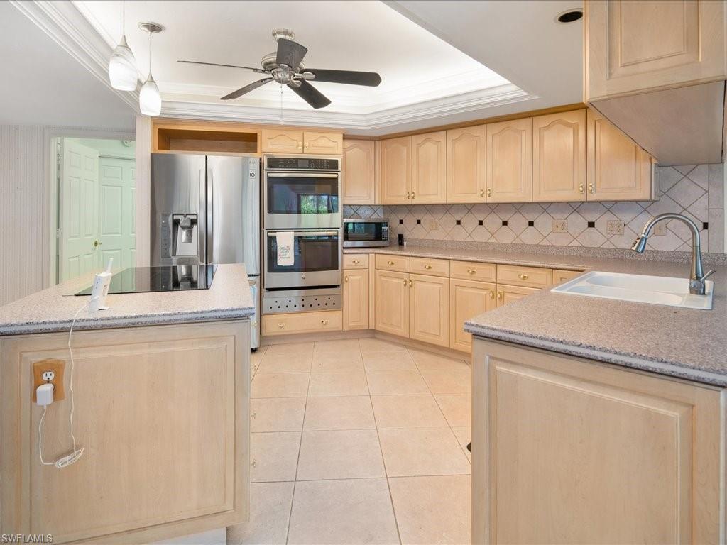 1910 Princess Court Naples, FL 34110 - Photo 4 of 21 Gallery Image 4
