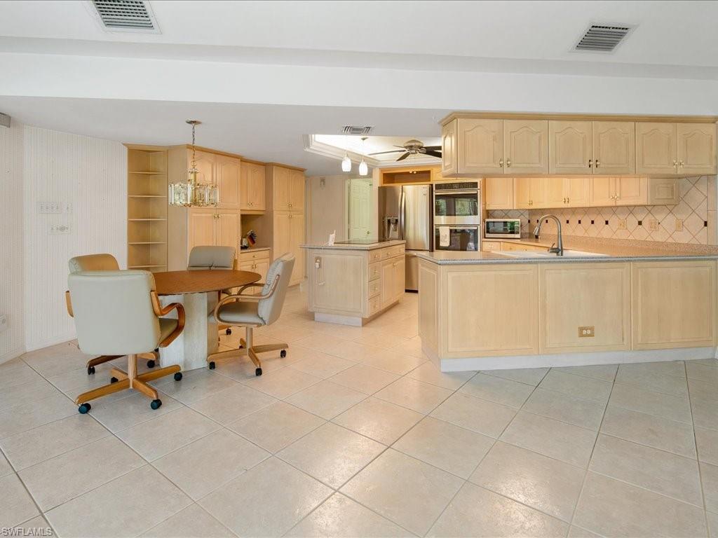 1910 Princess Court Naples, FL 34110 - Photo 5 of 21 Gallery Image 5
