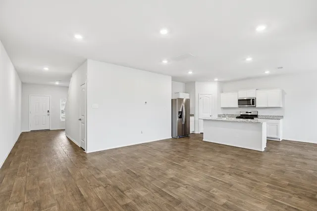 $325,000 | 427 Sickle Loop, Kyle, TX 78640