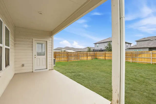 $325,000 | 427 Sickle Loop, Kyle, TX 78640