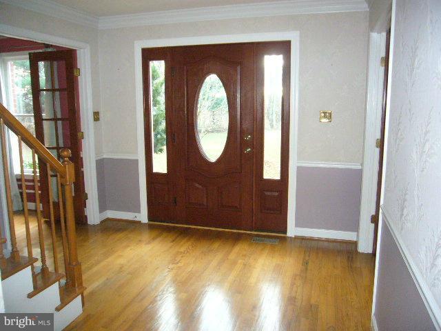 4401 Gregg Road Brookeville, MD 20833 - Photo 17 of 21 Entry foyer with hardwood