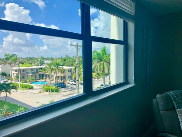 $6,000 | 145 South Ocean Avenue, Unit 419, Palm Beach Shores, FL 33404