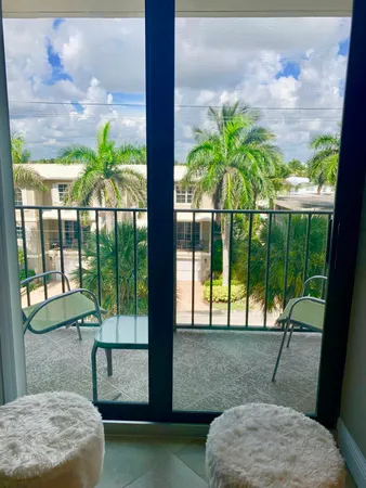$6,000 | 145 South Ocean Avenue, Unit 419, Palm Beach Shores, FL 33404