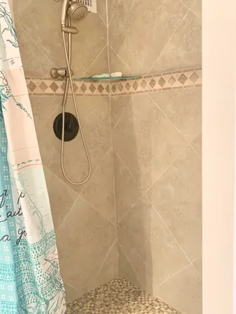 $6,000 | 145 South Ocean Avenue, Unit 419, Palm Beach Shores, FL 33404