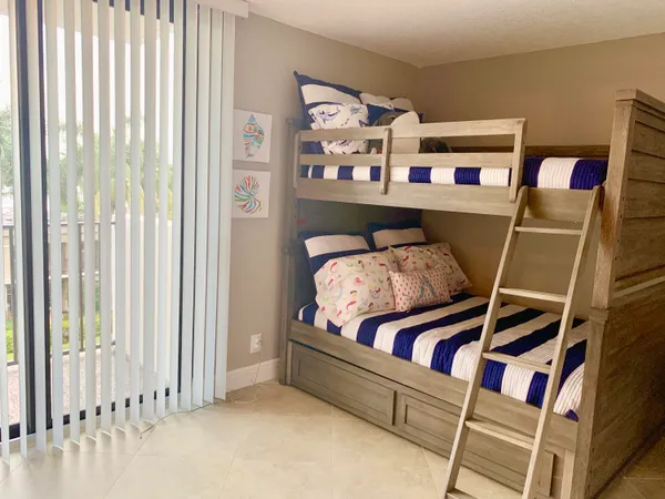 $6,000 | 145 South Ocean Avenue, Unit 419, Palm Beach Shores, FL 33404