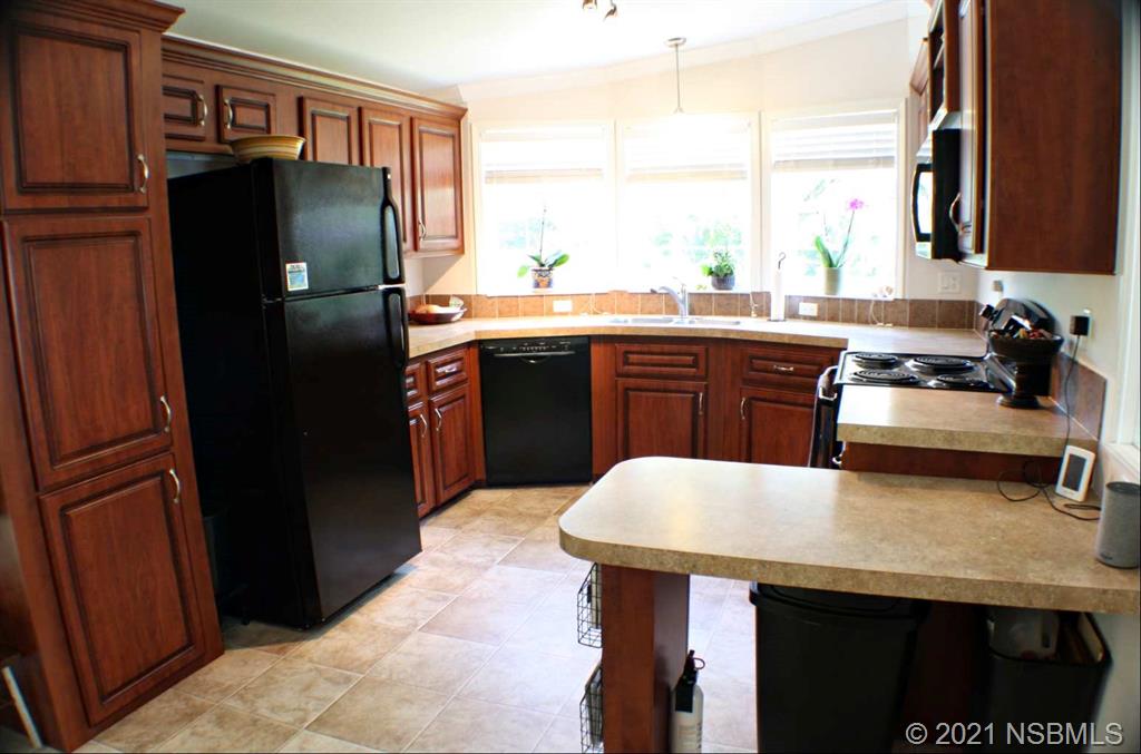 569 Maytown Road Oak Hill, FL 32759 - Photo 6 of 23 Gallery Image 6