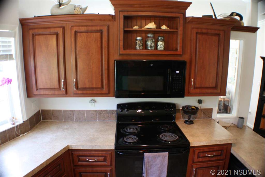 569 Maytown Road Oak Hill, FL 32759 - Photo 8 of 23 Gallery Image 8
