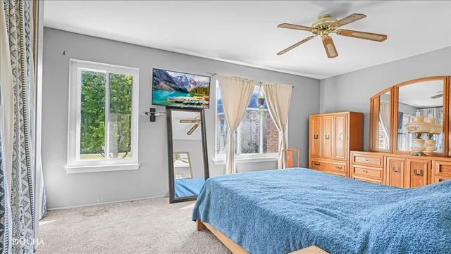 $280,000 | 1016 North Mill Street, Unit 5, Naperville, IL 60563