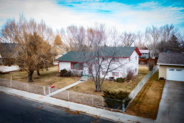$333,500 | 1521 Charles Avenue, Worland, WY 82401