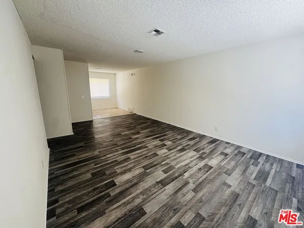 $2,200 | 45119 Beech Avenue, Unit A, Lancaster, CA 93534