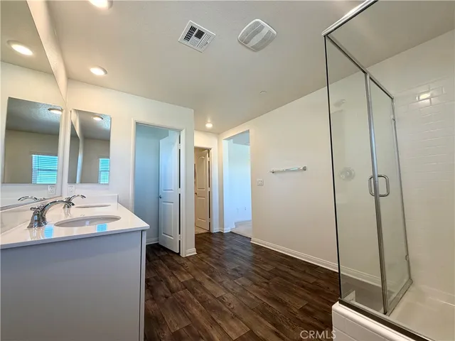 a view of an empty walk in closet