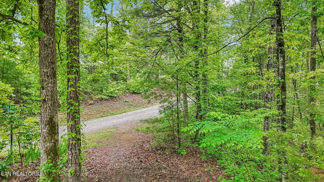 $84,900 | 1852 Oakwood Road, Walland, TN 37886